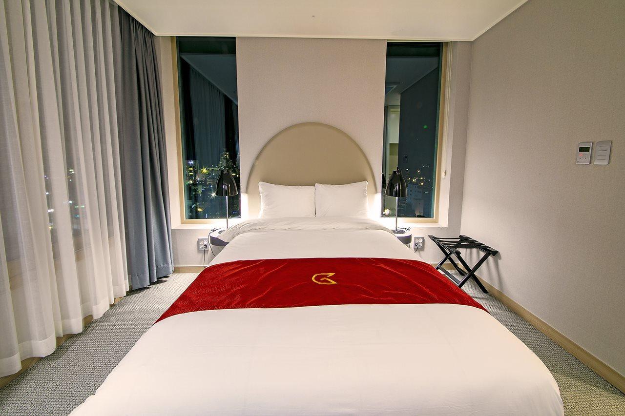 מלון ג'ינג'ו Golden Tulip Essential Namgang מראה חיצוני תמונה