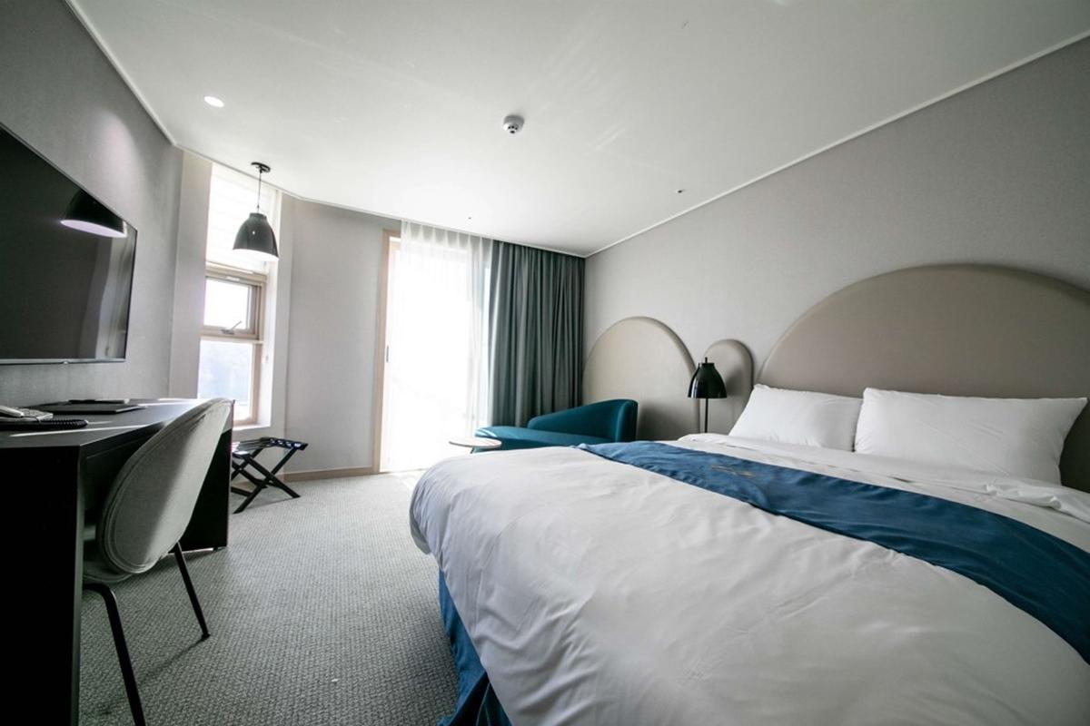 מלון ג'ינג'ו Golden Tulip Essential Namgang מראה חיצוני תמונה