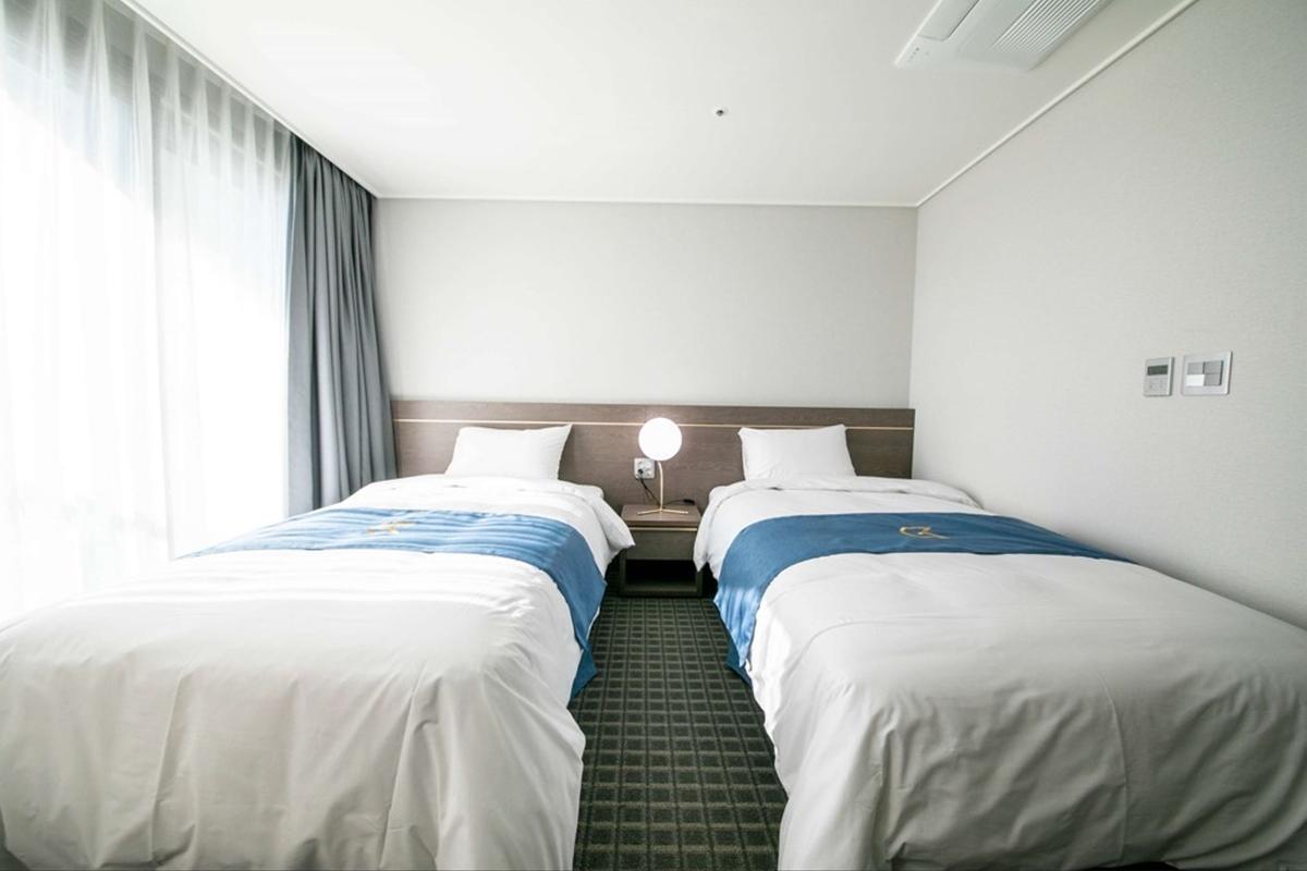 מלון ג'ינג'ו Golden Tulip Essential Namgang מראה חיצוני תמונה