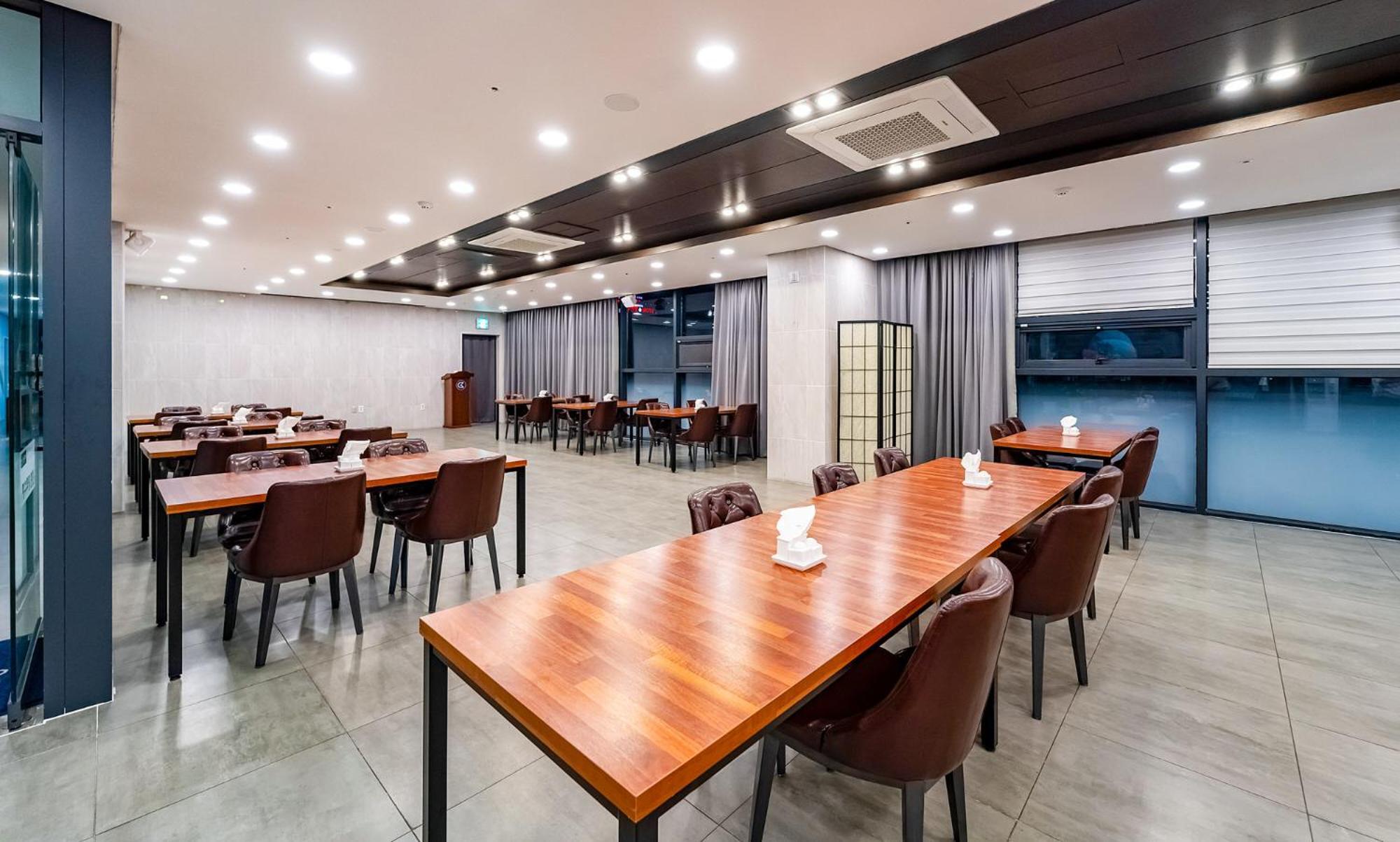 מלון ג'ינג'ו Golden Tulip Essential Namgang מראה חיצוני תמונה